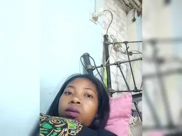 Bongacams Free Porn Cam of Randixo699