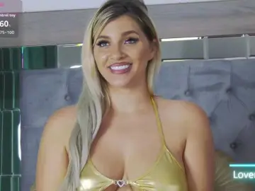 Bongacams Live Porn of lorehottie