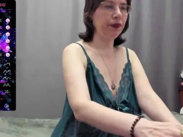Bongacams Free Porn Cam of KarolineCherr