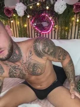 Cam4 Sex Chat of Loretino1