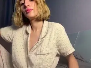 Cam4 Watch Live Sex Cams of MarielGuynup
