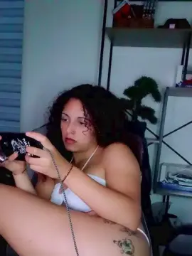 Cam4 Private Sex Chat of douce_lilith