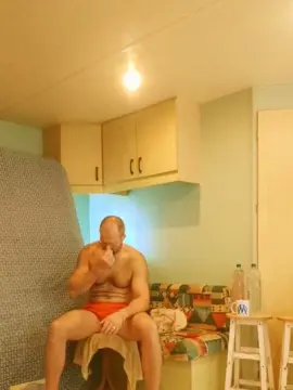 Cam4 Sex Chat of frenchyboyy44