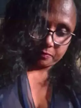 Cam4 Free Porn Cam of momsexy_xxx