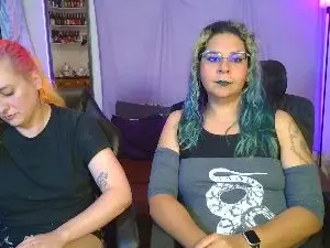 Cam4 Free Live Porn of AlaniandLea