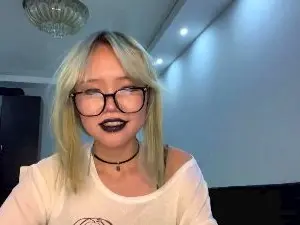 Cam4 Best Webcam of HuongZeimetz