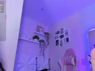 Camsoda Nude Webcam of ellaathorne