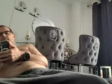 Chaturbate Live Sex Cam of franciscomalin