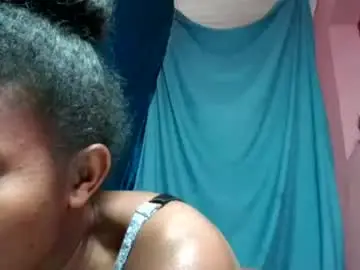 Chaturbate Live Sex Cam of liandra69