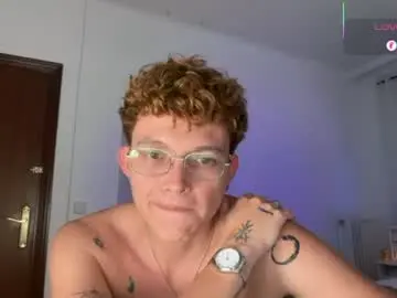 Chaturbate Sex Cam of anddres_boss