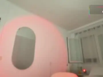 Chaturbate Live Sex Cam of anddres_boss