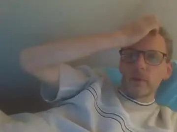 Chaturbate Watch Live Sex Cams of bernie484237