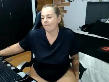 Chaturbate Best live sex cam show of perlagoloza05