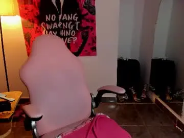 Chaturbate Live Sex Cam of ivy_roosx