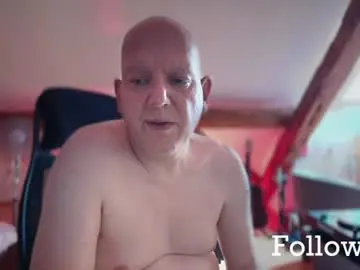 Chaturbate Live Sex Cam of tritonspace