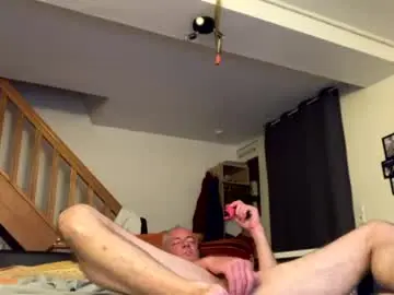 Chaturbate Free Porn Cam of moi10414