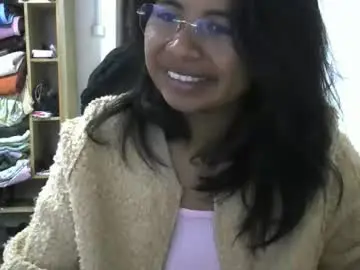 Chaturbate Adult Video Chat of liora_selene