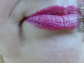 Stripchat Live Sex of Kerly_Doll