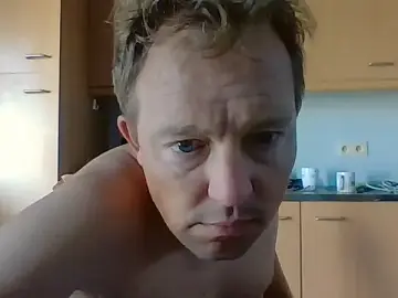 Stripchat Sex Cam of bertolini