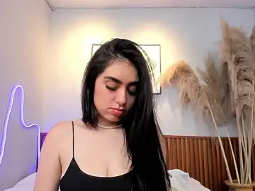 Stripchat Sex Cam of CARLA_FERRERM