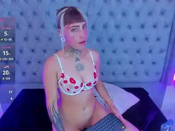 Stripchat Live Sex Cam of Gyal_Smith