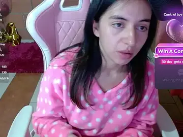 Stripchat Live Sex Cam of Maggie_Fox3