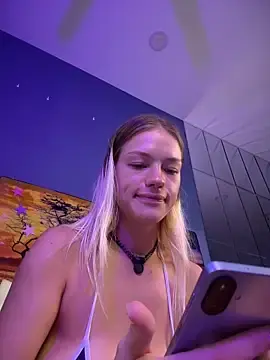 Stripchat Live Sex Cam of -Sexy_Barbie-