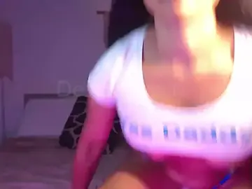 Stripchat Watch Live Sex Cams of destinne_mill_