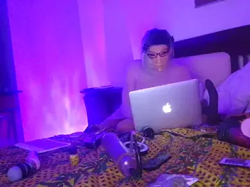 Stripchat Live Sex Cam of CharlotteVixxens