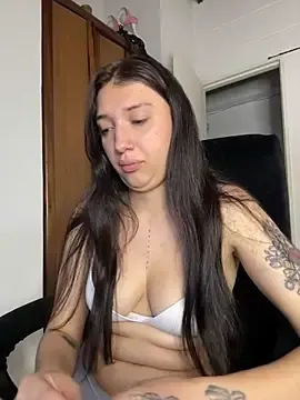 Stripchat Live Sex Cam of Mia__Gray
