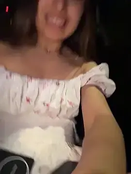 Stripchat Free Porn Cam of ICrazyOneIRL