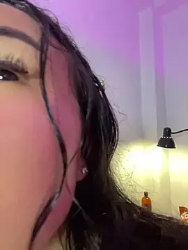Stripchat Watch Live Sex Cams of Rousse_blue