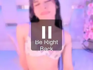 Stripchat Live Sex Cam of Violetbellarose1