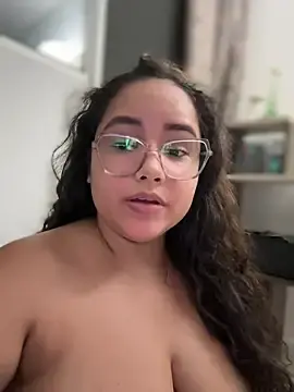 Stripchat Live Sex of CurlyGirl_1