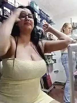 Stripchat Live Sex of keilymadam