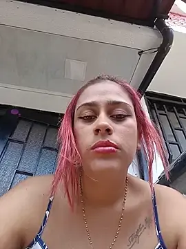 Stripchat Free Porn Cam of MariBelle1
