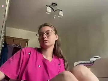 Stripchat Watch Live Sex Cams of UncaringArtery