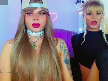 Stripchat Sex Cam of AdanKinng