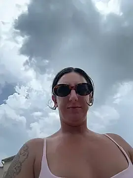 Stripchat Free Live Porn of sweetsirenn