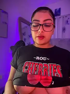 Stripchat Live Sex Cam of NatashaBrown12