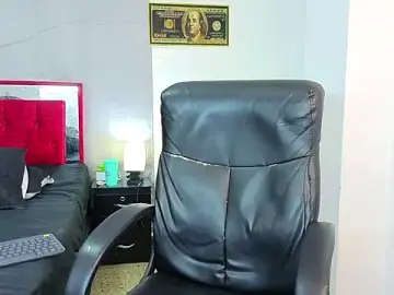 Stripchat Live Sex Cam of goodgirlxxl