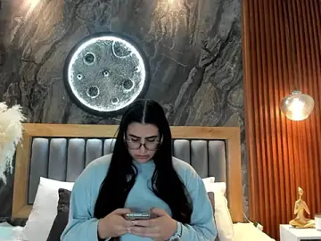 Stripchat Free Porn Cam of BellaPeers_