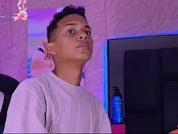 Stripchat Sex Cam of dilan_alfonzo