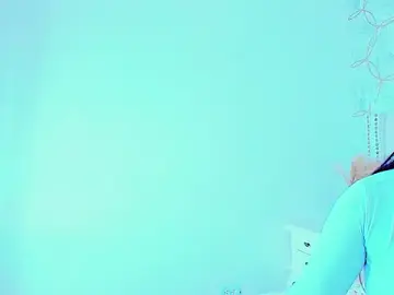 Stripchat Live Sex of isa_rose_7