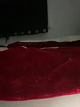 Stripchat Free Porn Cam of GusanoDelicioso