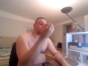 Stripchat Adult Webcam of MilitaireDom