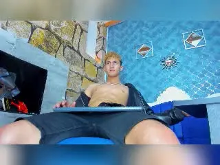 Xlovecam Best Webcam of EthanWolff