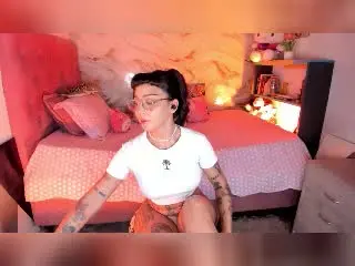 Xlovecam Live Sex of MilaThorne