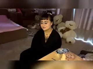 Xlovecam Live Sex Cam of LynnaMitton