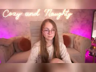Xlovecam Sex Cam of ArrinaWair